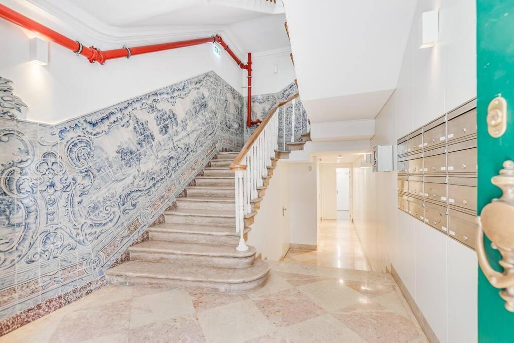 Made For The City Lovers- Urban Charm In Chiado Lisboa 外观 照片